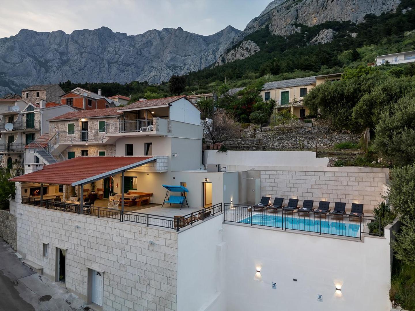 Feriehus Irena With Heated Pool And Sea View